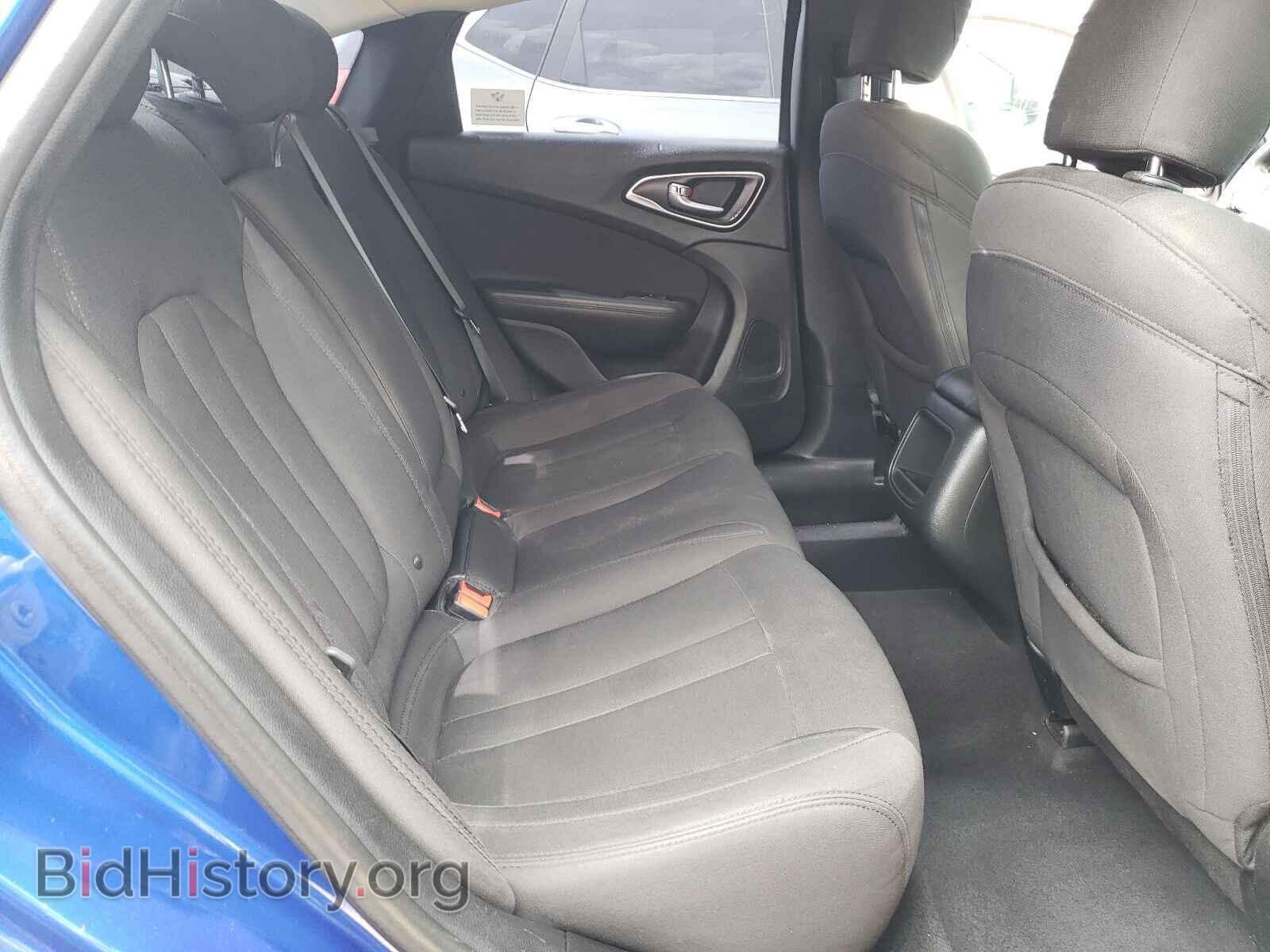 2016 CHRYSLER 200 - VIN: 1C3CCCAB0GN109646 - Фото 6