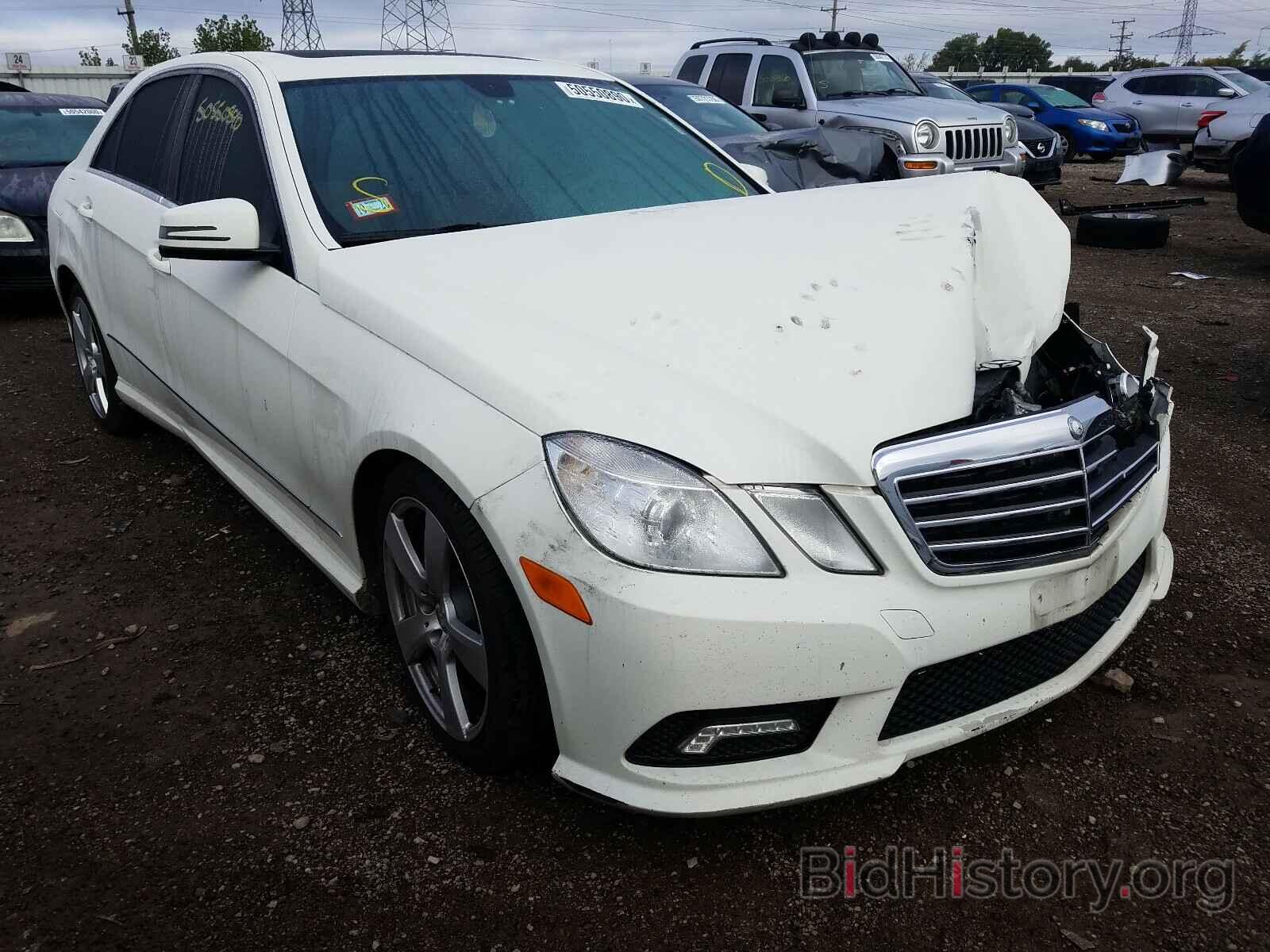 Photo WDDHF8HB9BA428061 - MERCEDES-BENZ E CLASS 2011