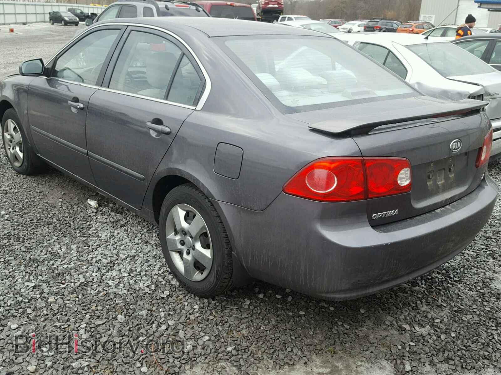 2008 KIA OPTIMA - VIN: KNAGE123085257376 - Фото 3