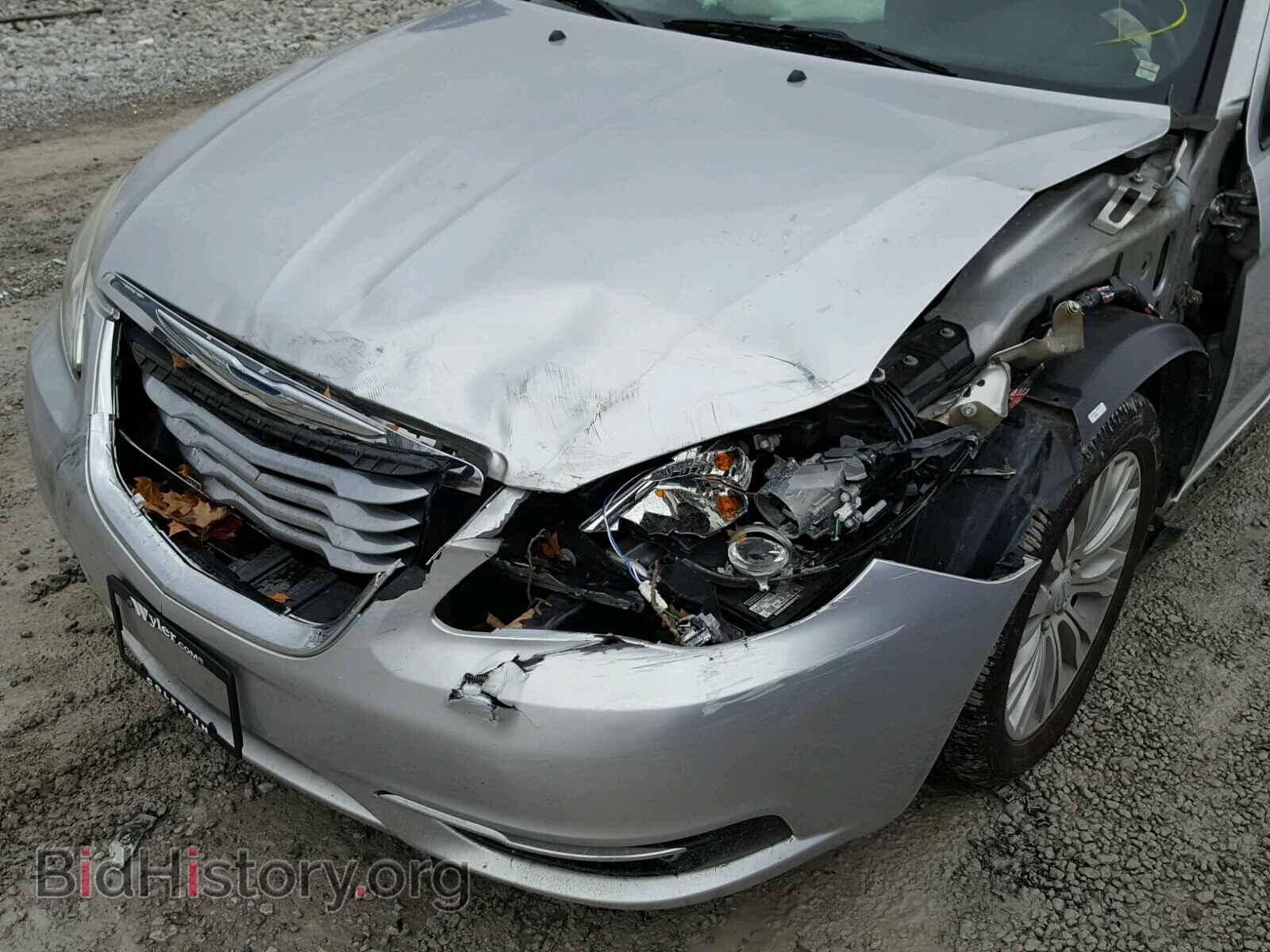 2011 CHRYSLER 200 - VIN: 1C3BC2FB5BN530981 - Фото 9