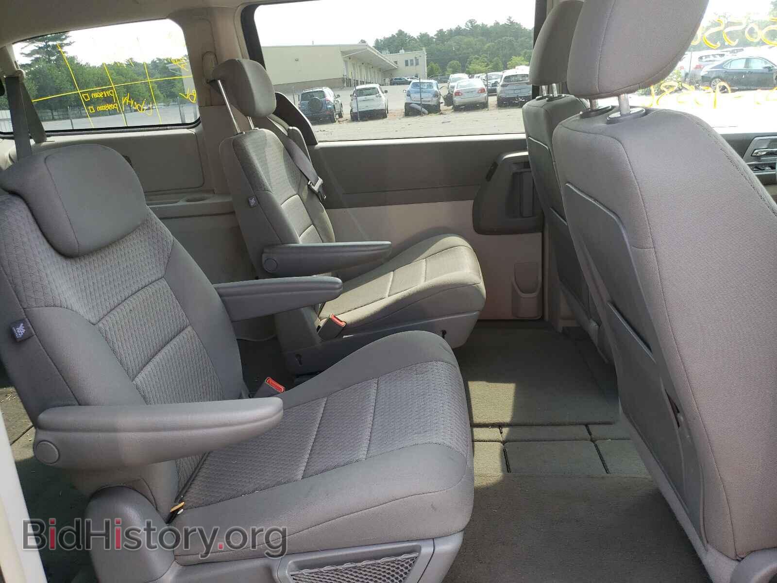 2008 CHRYSLER MINIVAN - VIN: 2A8HR54P48R833615 - Фото 6