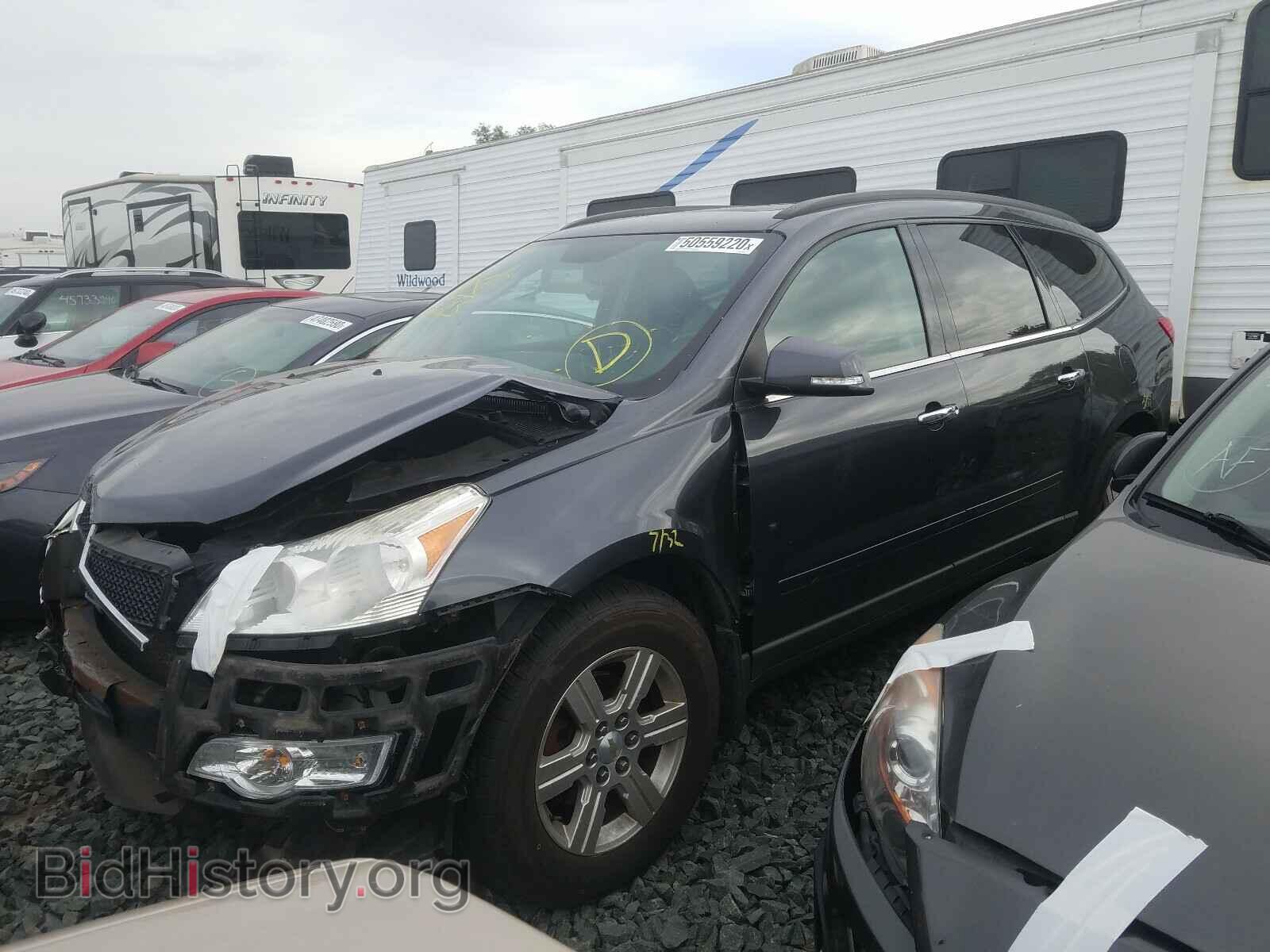 2011 CHEVROLET TRAVERSE - VIN: 1GNKRJED4BJ200075 - Фото 2