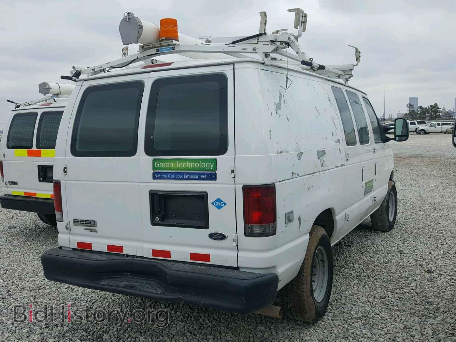 2011 FORD ECONOLINE - VIN: 1FTNE2EL7BDA44496 - Photo 4