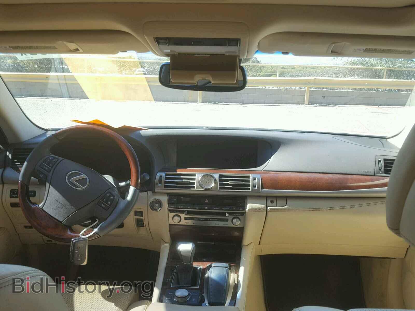 2013 LEXUS LS460 - VIN: JTHCL5EF4D5017731 - Photo 9