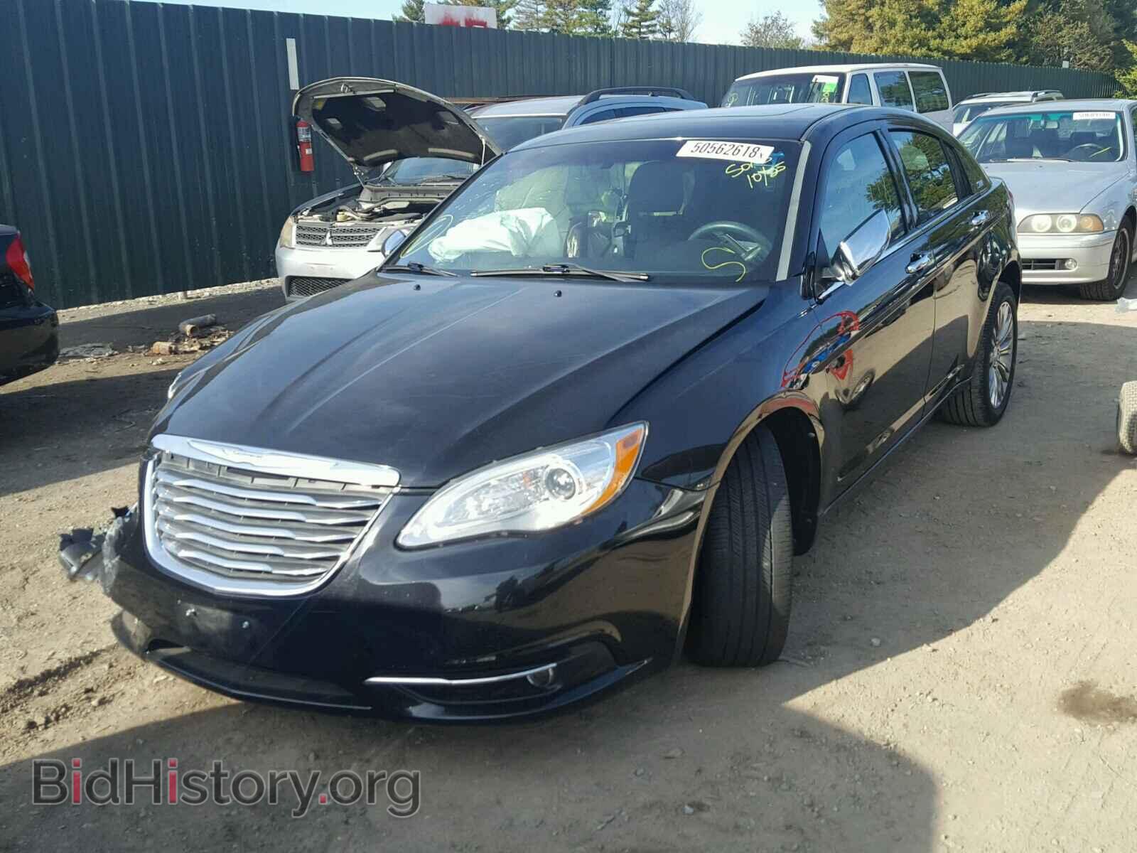 2012 CHRYSLER 200 - VIN: 1C3CCBCG8CN175598 - Фото 2