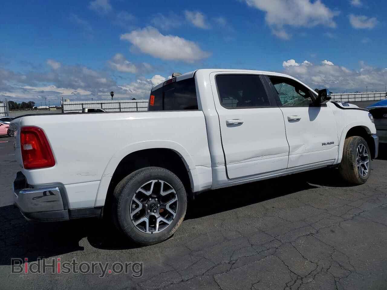 2025 RAM 1500 - VIN: 1C6SRFJP2SN567773 - Фото 3