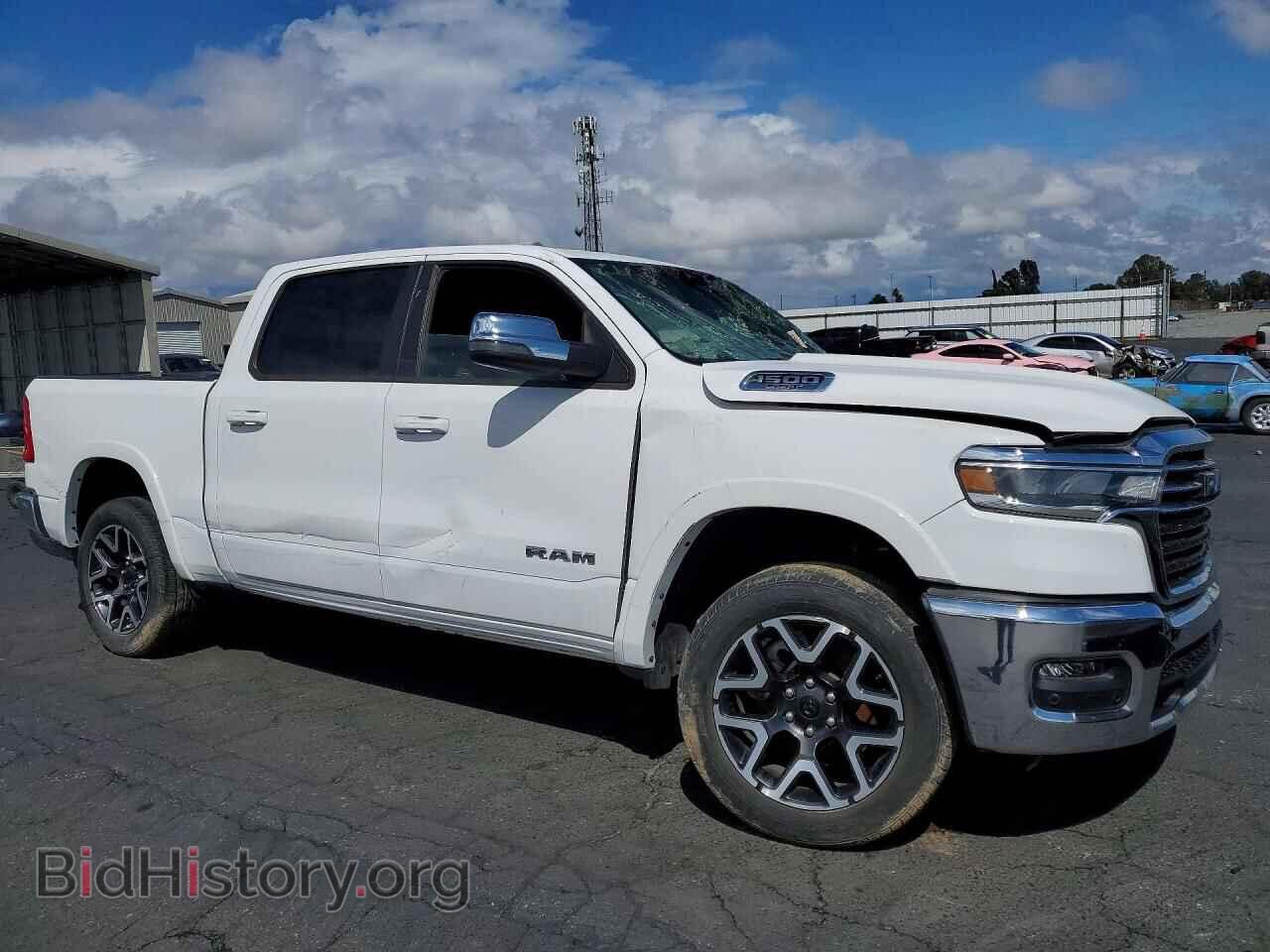 2025 RAM 1500 - VIN: 1C6SRFJP2SN567773 - Фото 4