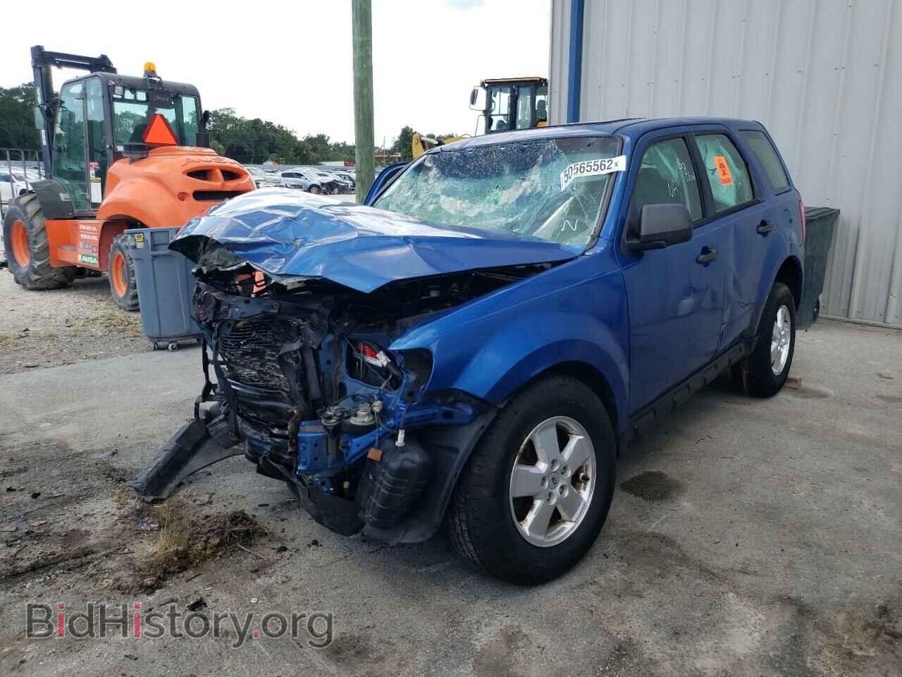2011 FORD ESCAPE - VIN: 1FMCU0C77BKC60277 - Photo 2
