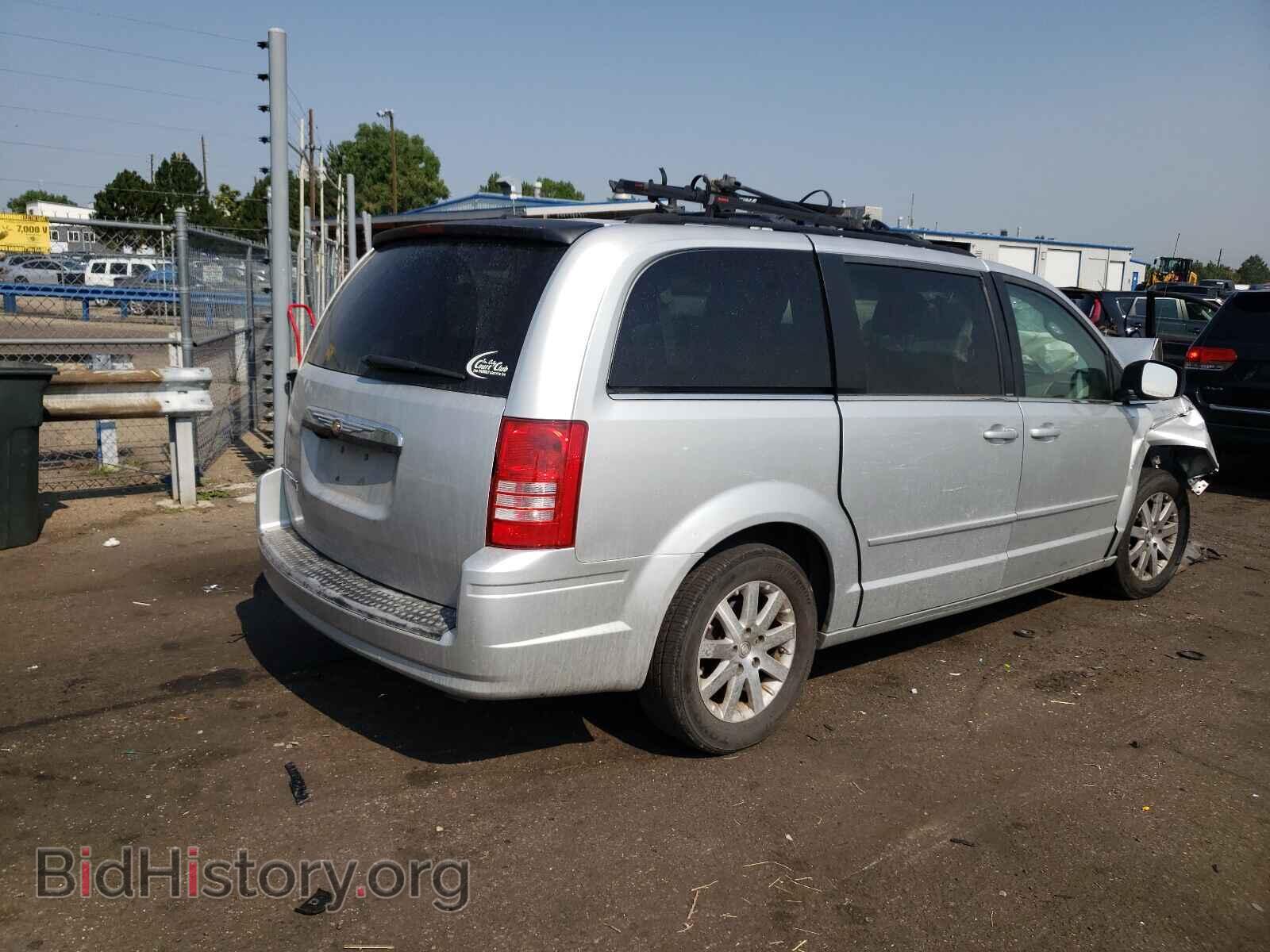 2008 CHRYSLER MINIVAN - VIN: 2A8HR54P48R600401 - Фото 4