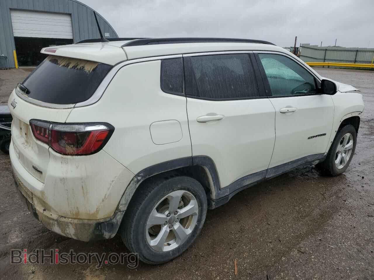 2018 JEEP COMPASS - VIN: 3C4NJDBB8JT139435 - Фото 3
