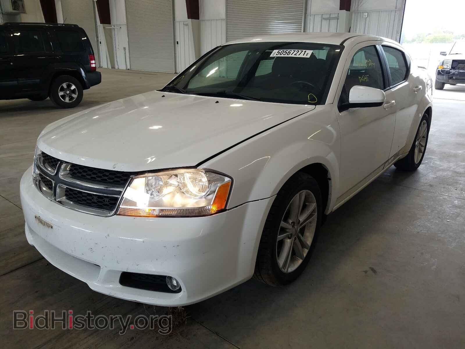 2011 DODGE AVENGER - VIN: 1B3BD1FG1BN586576 - Photo 2