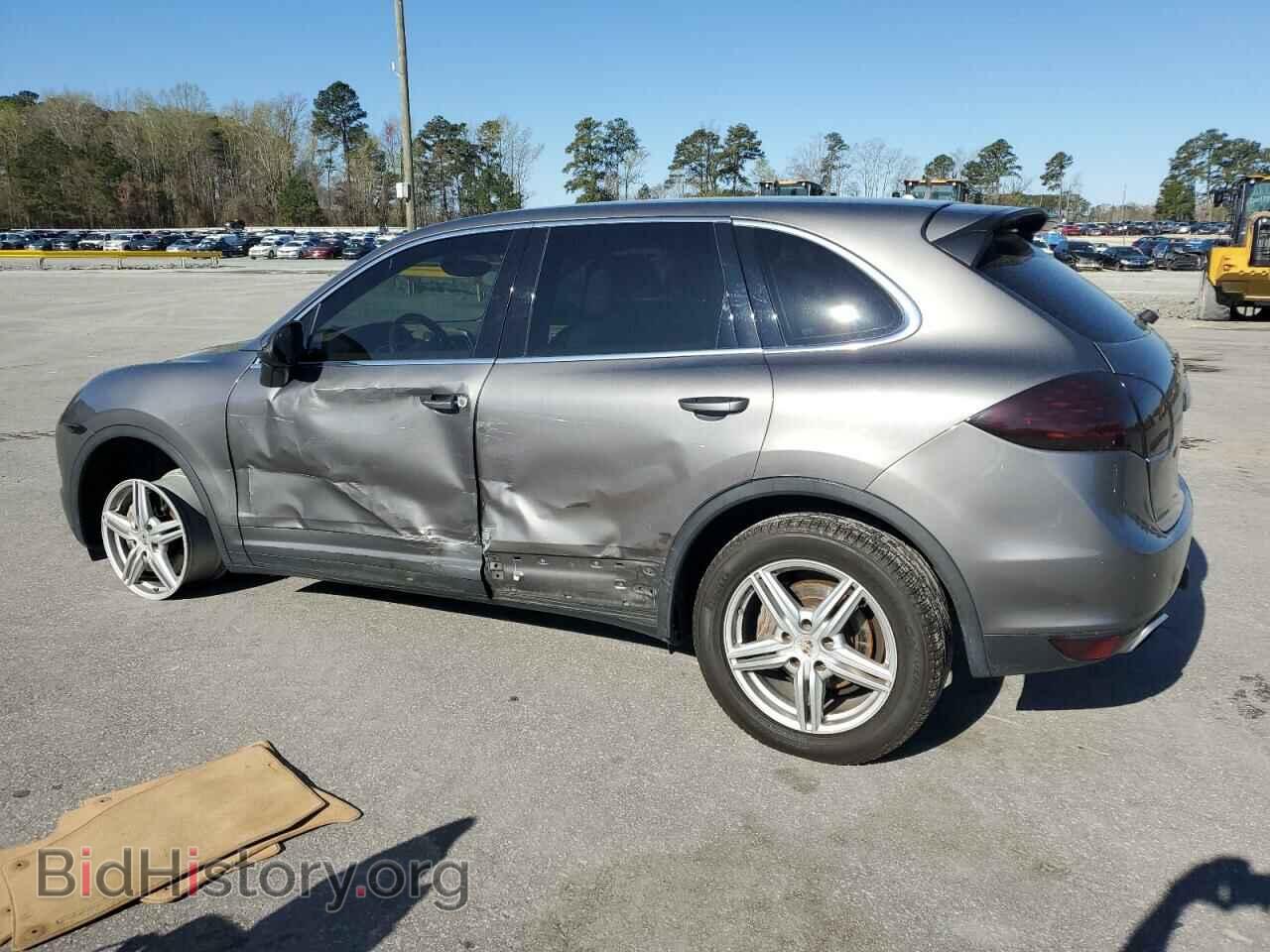 2011 PORSCHE CAYENNE - VIN: WP1AB2A25BLA44568 - Фото 2