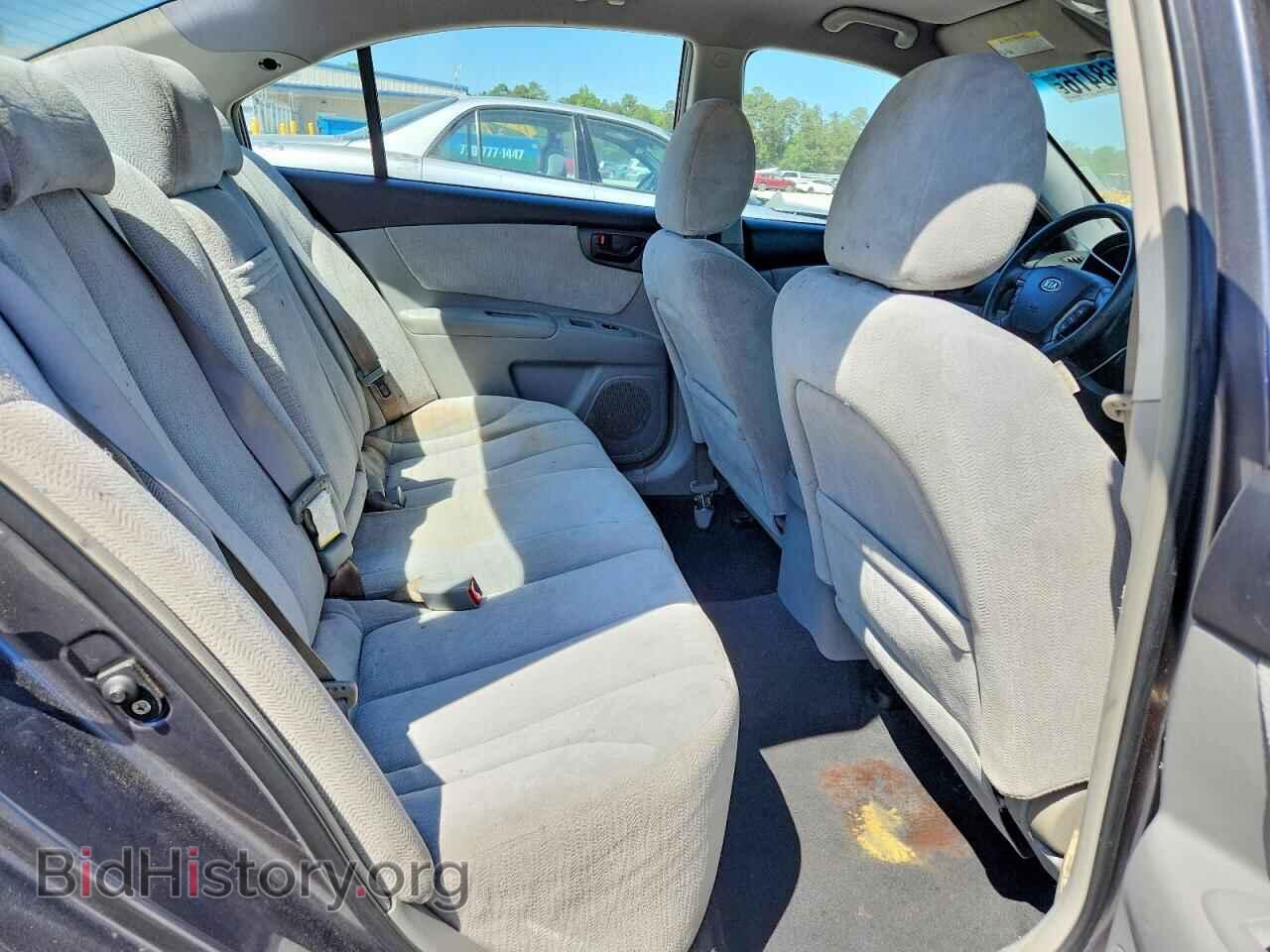 2008 KIA OPTIMA - VIN: KNAGE123285209247 - Photo 10