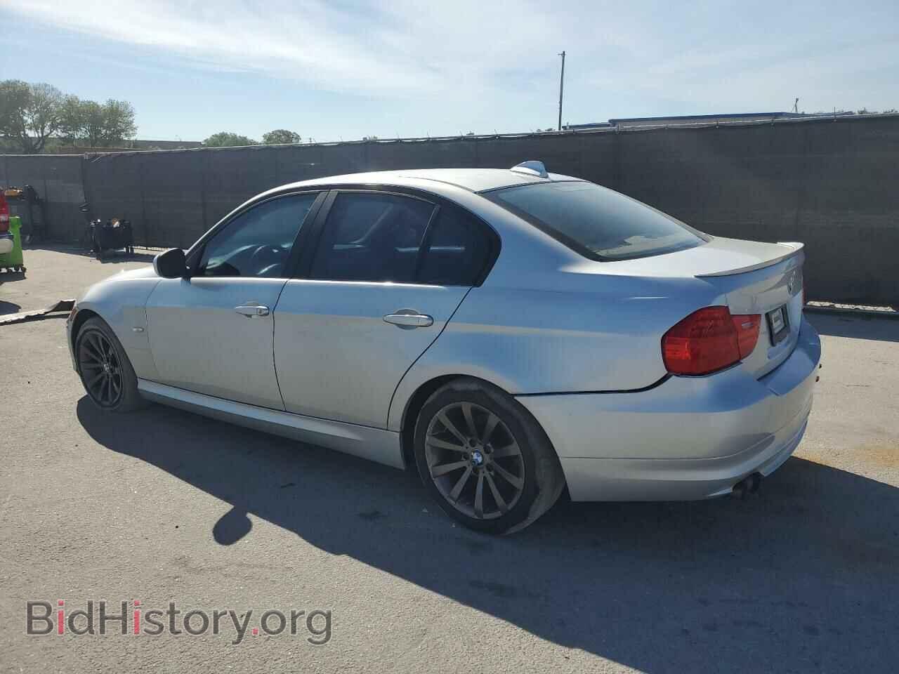 2011 BMW 3 SERIES - VIN: WBAPH7C57BE130772 - Фото 2