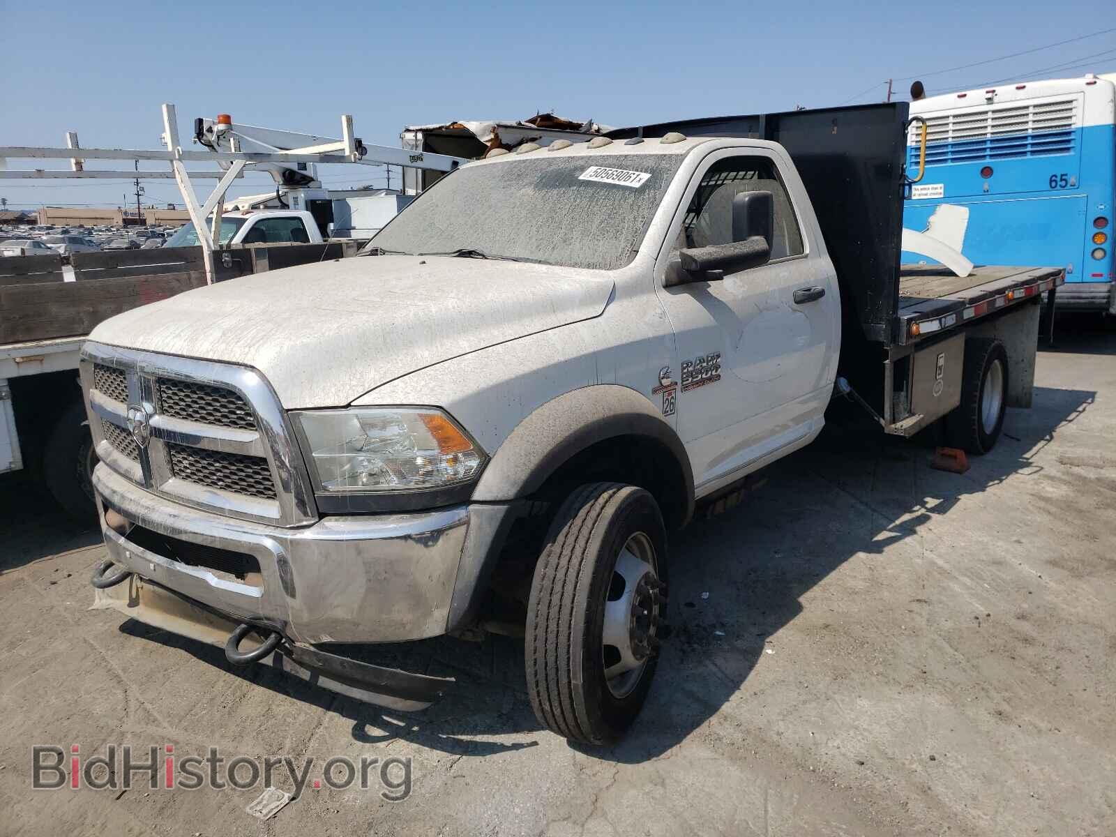 2016 RAM 5500 - VIN: 3C7WRMBL2GG104397 - Фото 2