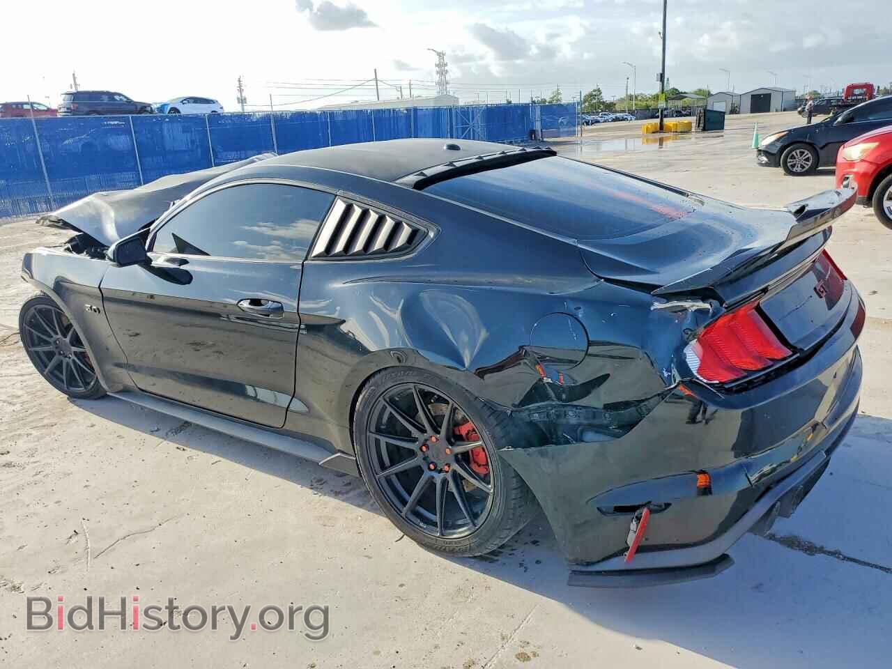 2018 FORD MUSTANG - VIN: 1FA6P8CF8J5122409 - Фото 2