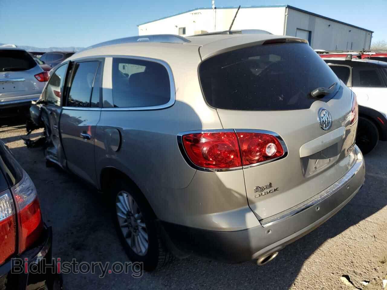 2011 BUICK ENCLAVE - VIN: 5GAKRAED3BJ334229 - Фото 2