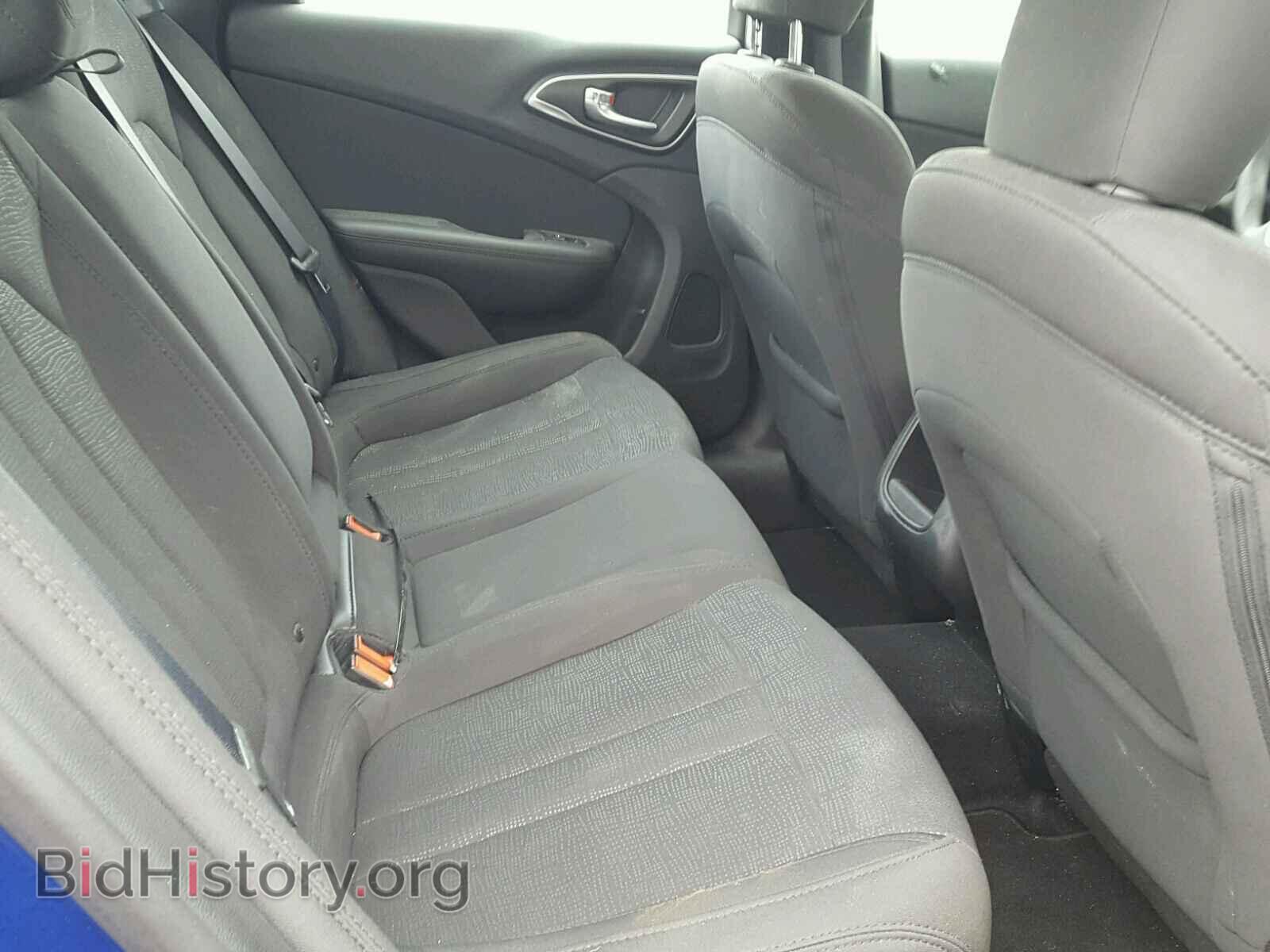 2016 CHRYSLER 200 - VIN: 1C3CCCAB5GN116110 - Фото 6