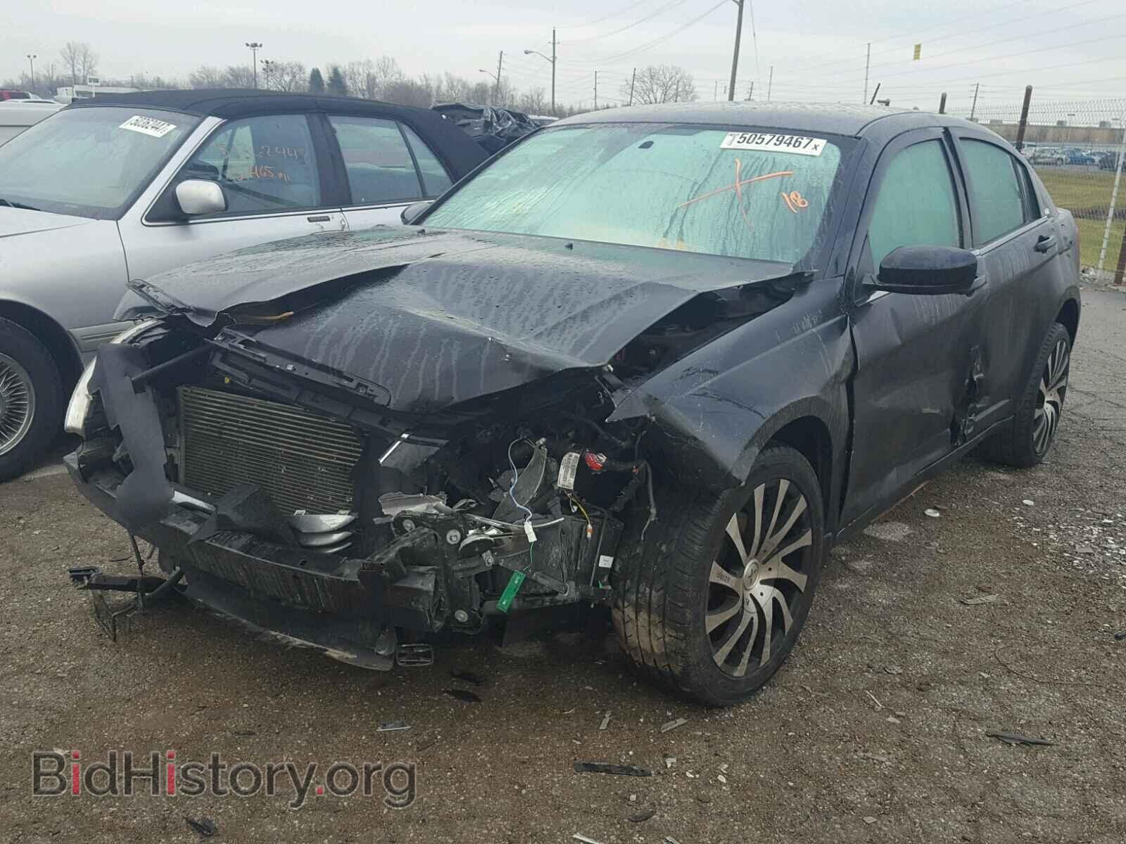 2012 CHRYSLER 200 - VIN: 1C3CCBAB6CN296086 - Фото 2