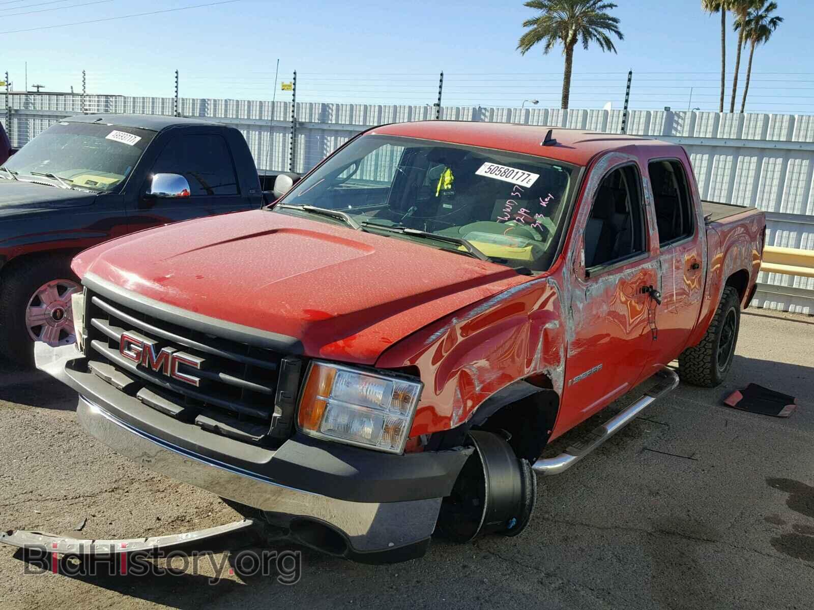 2007 GMC NEW SIERRA - VIN: 2GTEC13C771552182 - Фото 2