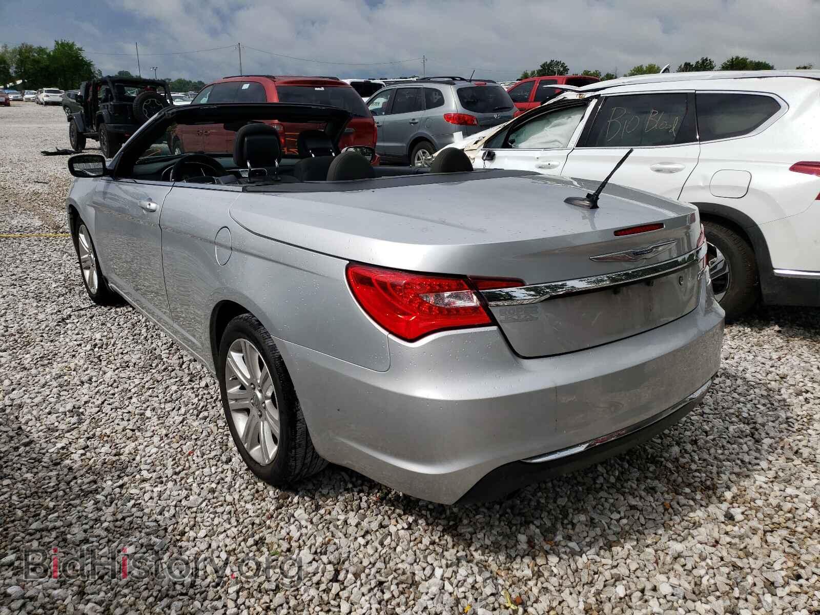 2011 CHRYSLER 200 - VIN: 1C3BC2EG2BN620408 - Фото 3