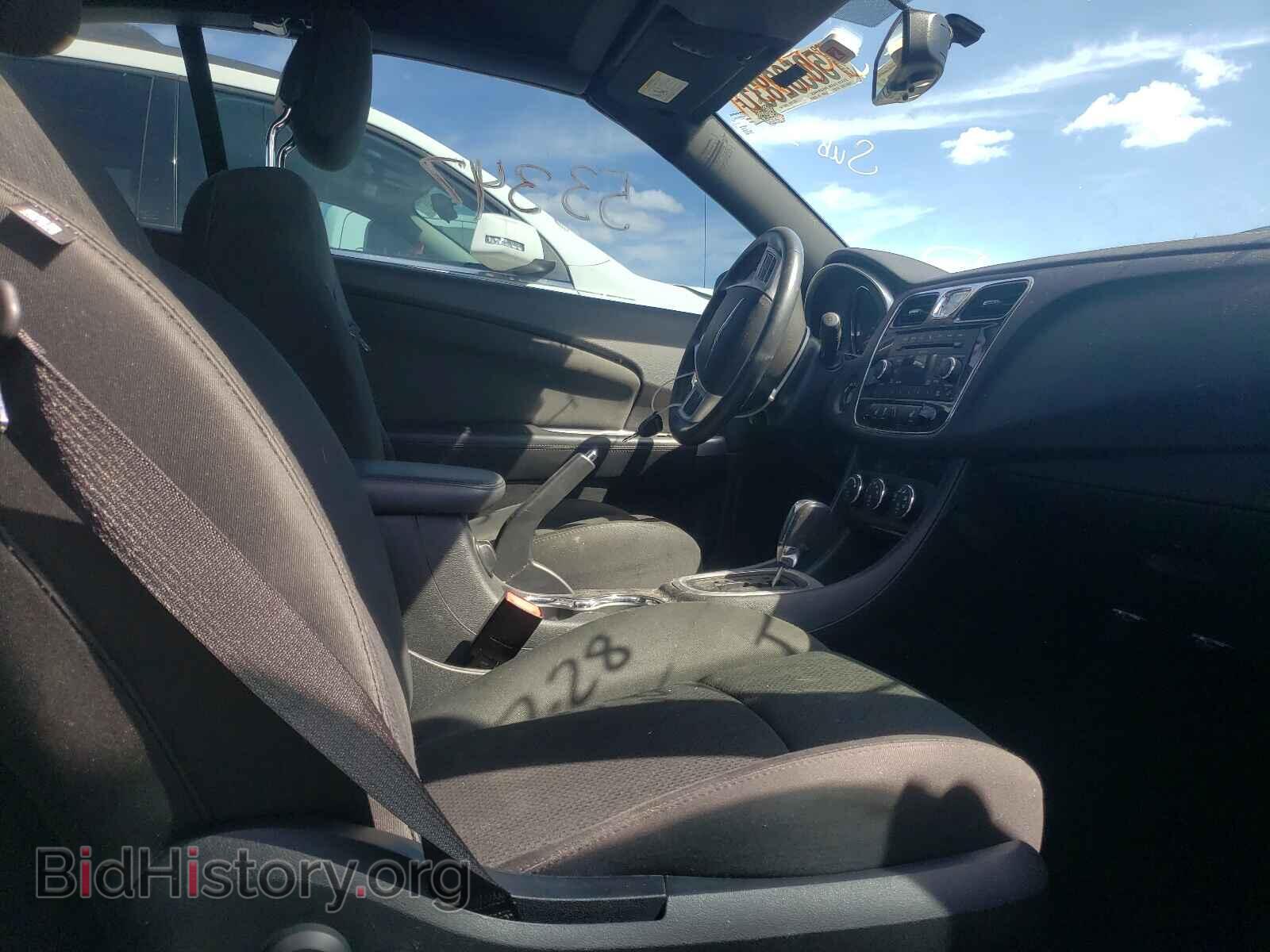2011 CHRYSLER 200 - VIN: 1C3BC2EG2BN620408 - Фото 5