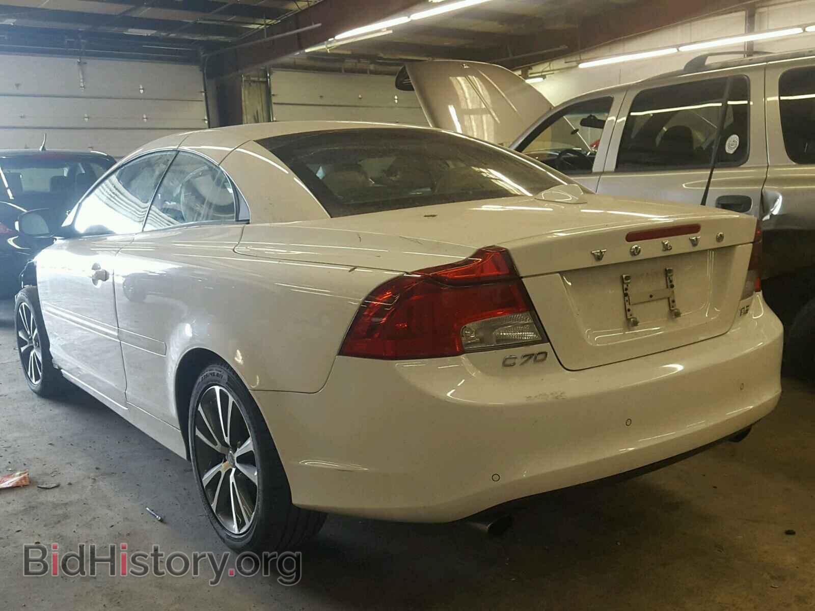 2011 VOLVO C70 - VIN: YV1672MC8BJ119847 - Фото 3