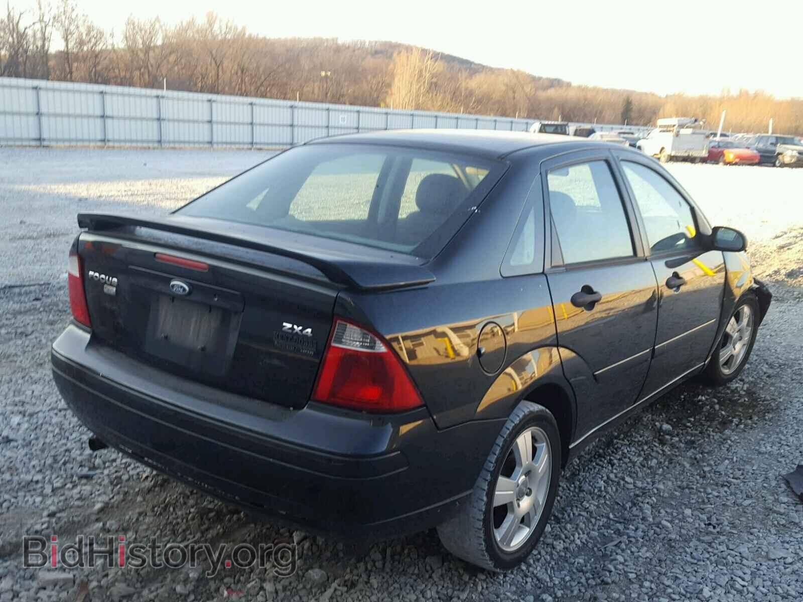 2005 FORD FOCUS - VIN: 1FAFP34N95W115669 - Фото 4