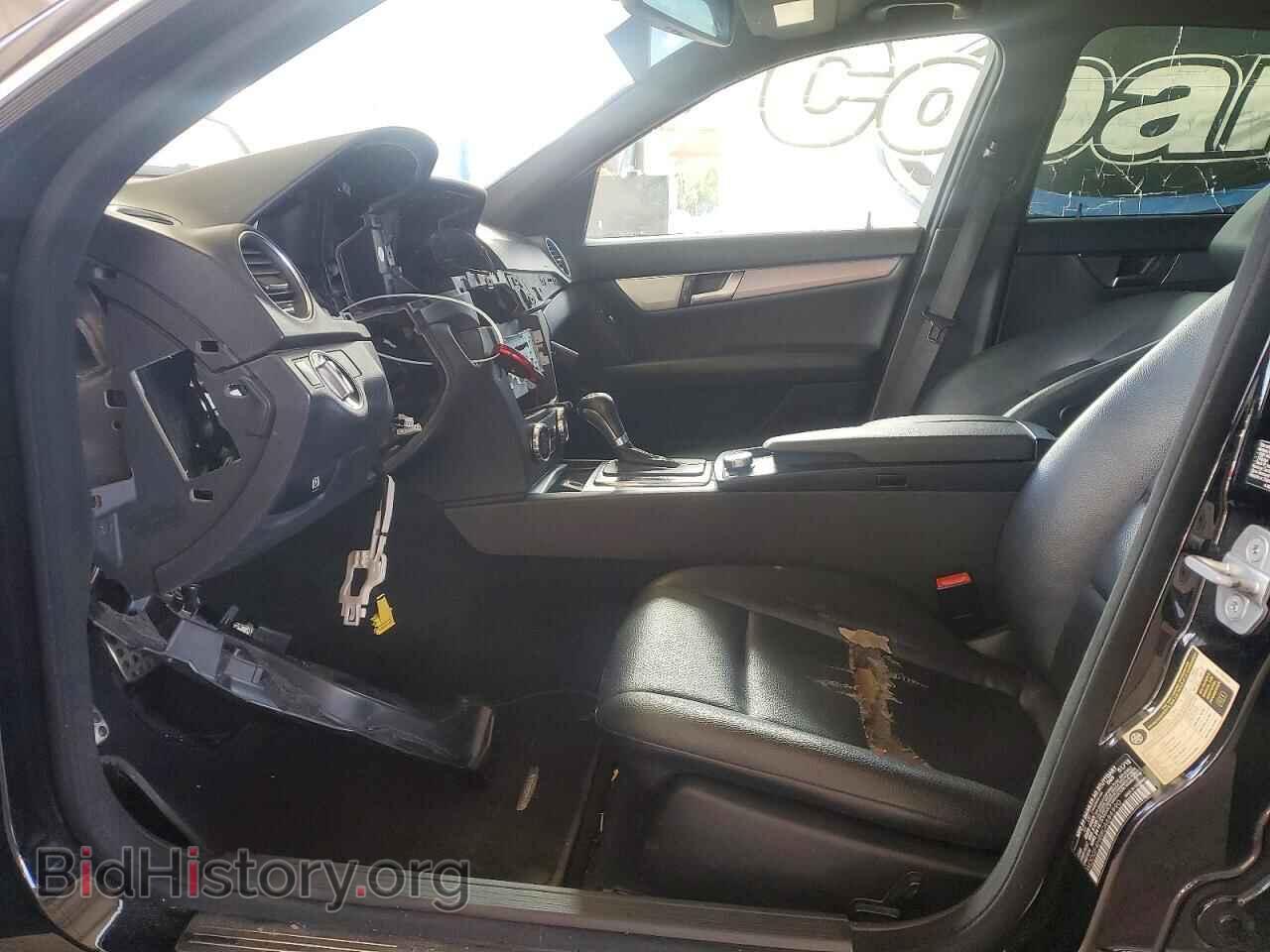 2012 MERCEDES-BENZ C-CLASS - VIN: WDDGF4HB8CA684990 - Фото 7