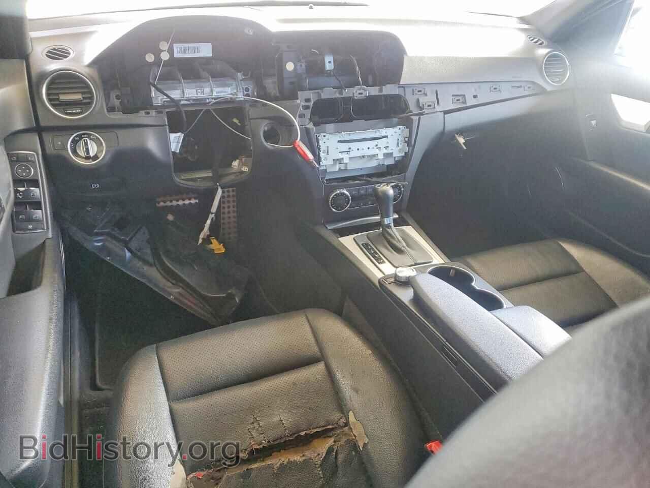 2012 MERCEDES-BENZ C-CLASS - VIN: WDDGF4HB8CA684990 - Фото 8