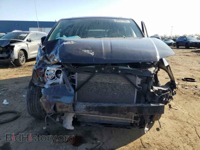 2016 Chrysler MINIVAN (VIN 2C4RC1BGXGR247623) — photo 5 of 15