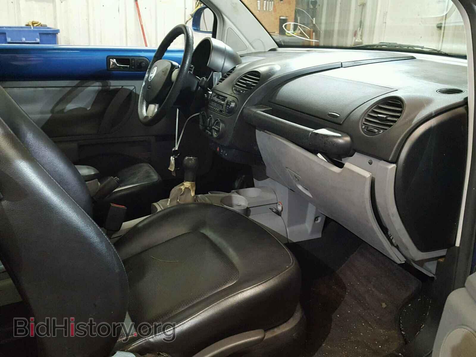 2000 VOLKSWAGEN BEETLE - VIN: 3VWCC21C0YM404978 - Фото 5