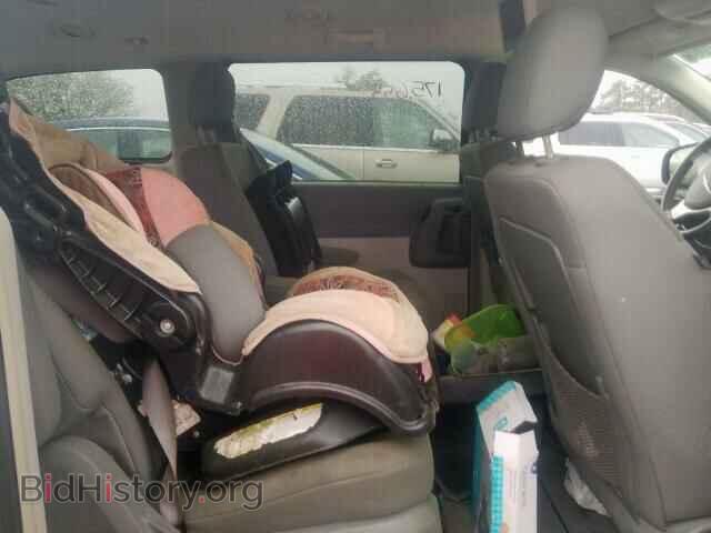 2009 CHRYSLER MINIVAN - VIN: 2A8HR54139R605991 - Фото 6