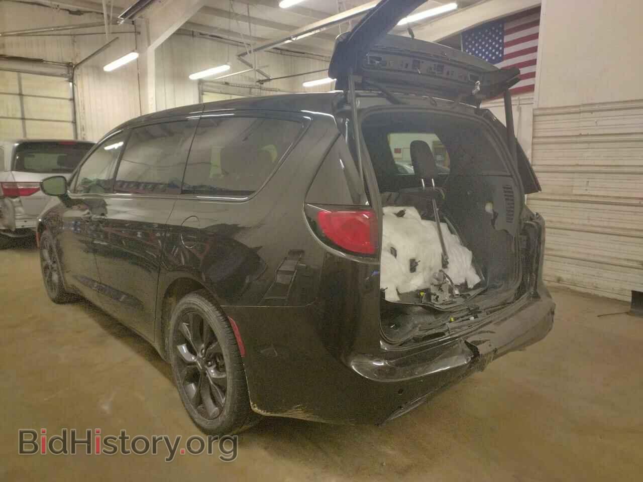 2020 CHRYSLER PACIFICA - VIN: 2C4RC1FG2LR150002 - Photo 2