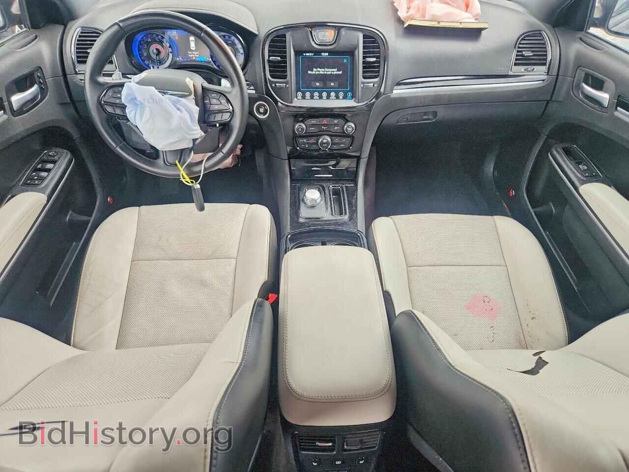 2017 CHRYSLER 300 - VIN: 2C3CCABG2HH593604 - Фото 8