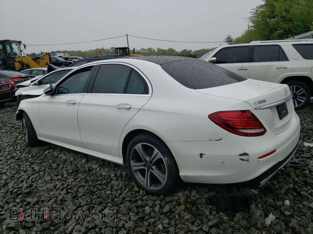 2018 MERCEDES-BENZ E-CLASS - VIN: WDDZF4KB2JA371528 - Фото 2