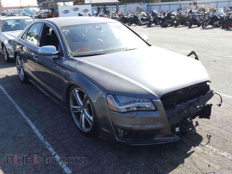 2014 Audi S8 S8 Quattro (VIN WAUD2AFD4EN004233) — photo 1 of 10, Copart, damage: front end