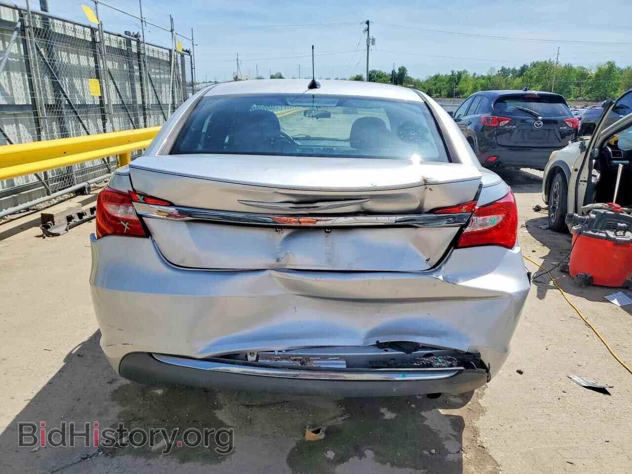 2012 CHRYSLER 200 - VIN: 1C3CCBAB5CN101000 - Фото 6