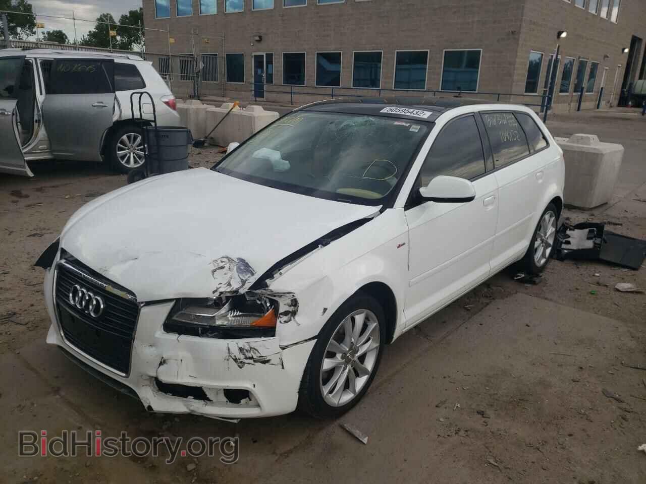 2011 AUDI A3 - VIN: WAUBEAFMXBA010426 - Фото 2