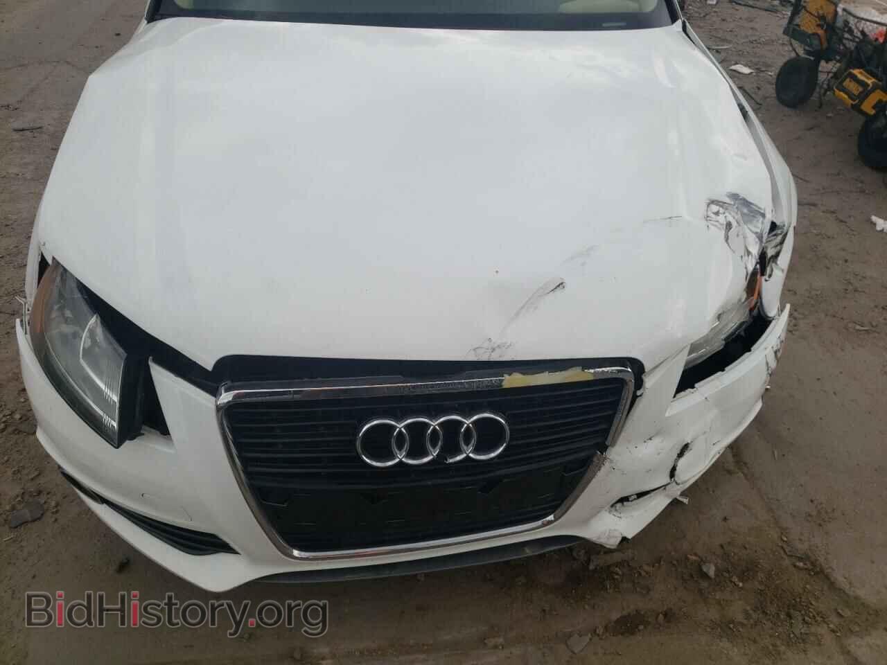 2011 AUDI A3 - VIN: WAUBEAFMXBA010426 - Фото 9