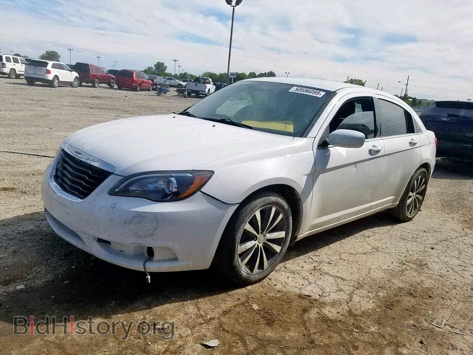 2013 CHRYSLER 200 - VIN: 1C3CCBCG8DN508903 - Photo 2