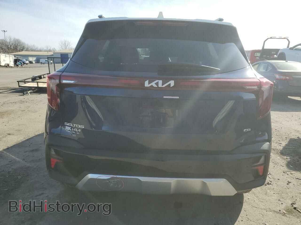 2024 KIA SELTOS - VIN: KNDEUCAA2R7516206 - Фото 6