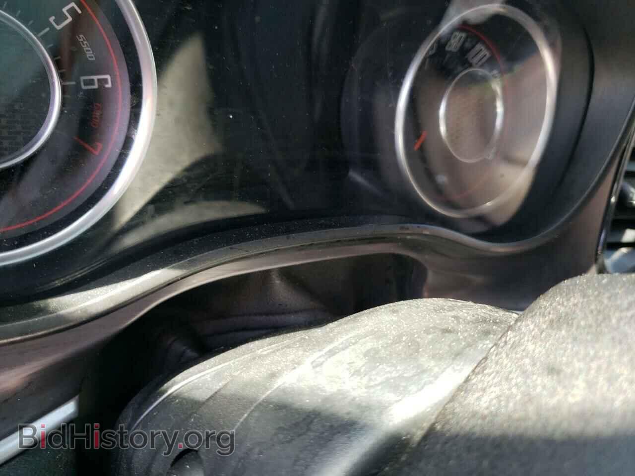 2015 DODGE CHALLENGER - VIN: 2C3CDZAG8FH704778 - Photo 8