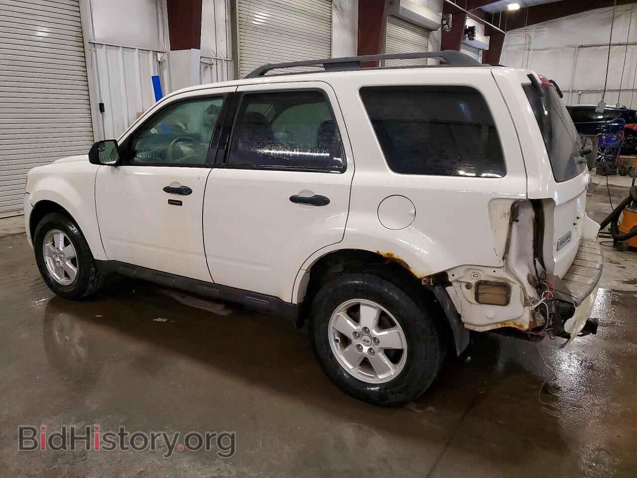 2011 FORD ESCAPE - VIN: 1FMCU9DG3BKB30483 - Фото 2