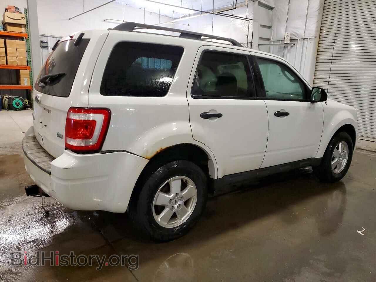 2011 FORD ESCAPE - VIN: 1FMCU9DG3BKB30483 - Фото 3