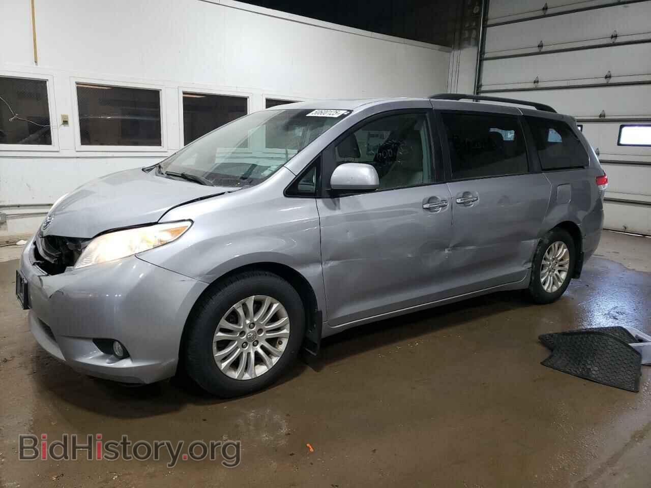 Фотография 5TDYK3DC5CS207536 - TOYOTA All Models 2012