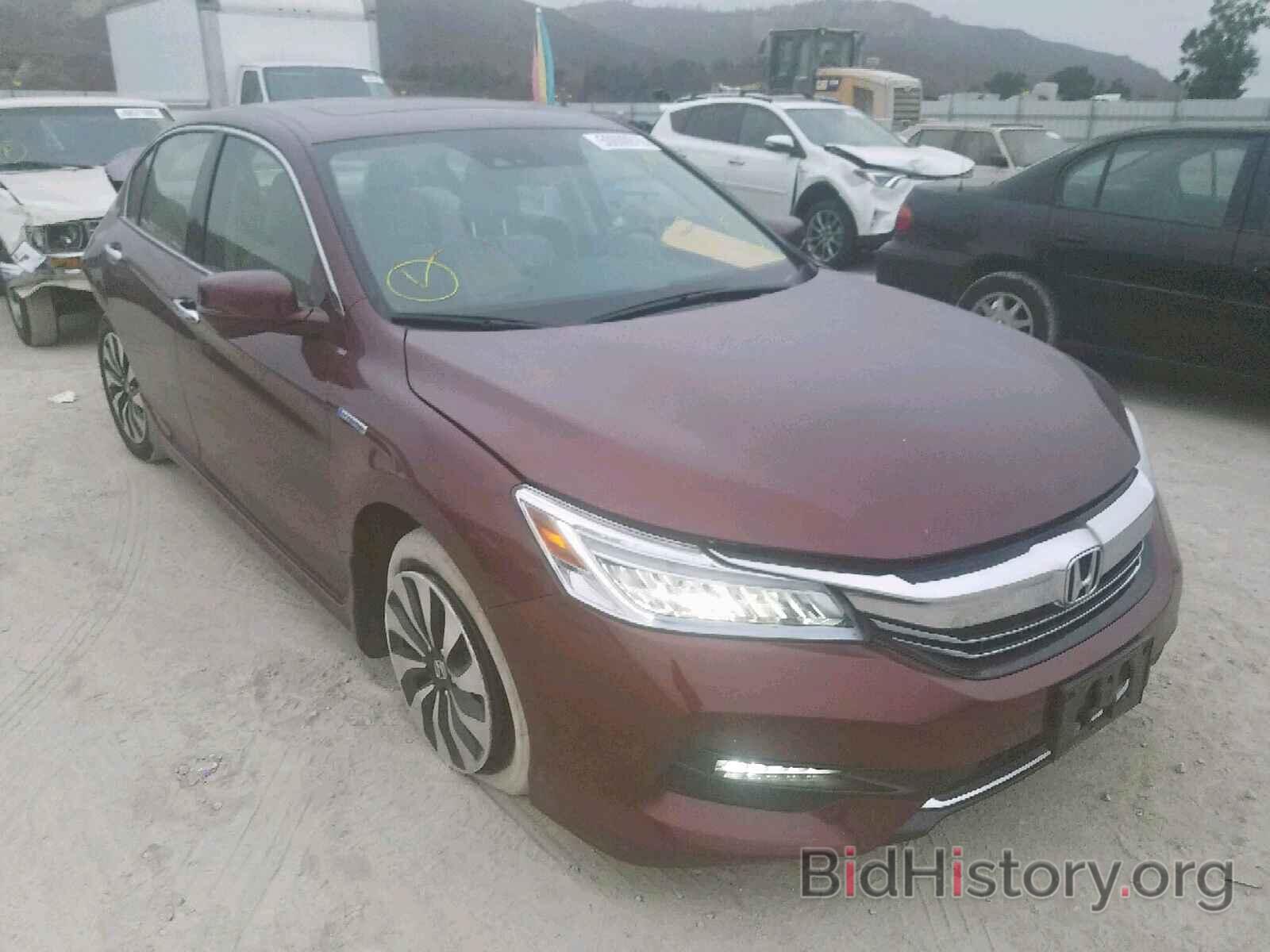 Photo JHMCR6F72HC012542 - HONDA ACCORD 2017