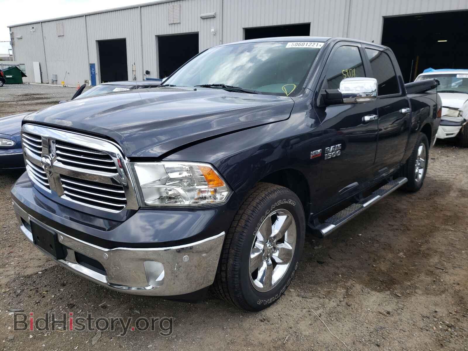 2017 RAM 1500 - VIN: 1C6RR6LT2HS505437 - Photo 2