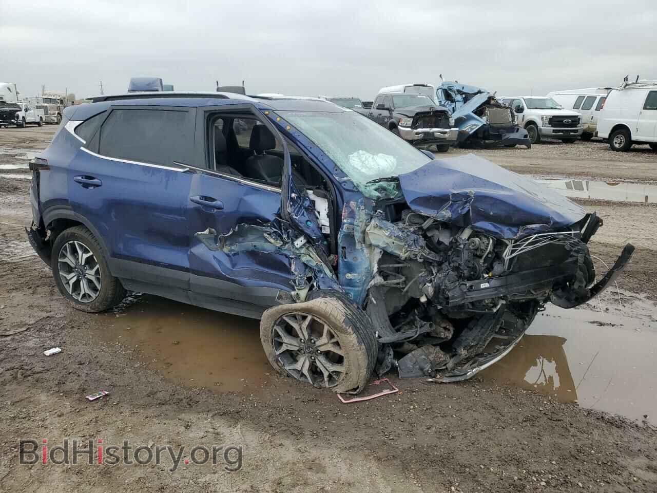 2021 KIA SELTOS - VIN: KNDERCAA1M7076036 - Фото 4