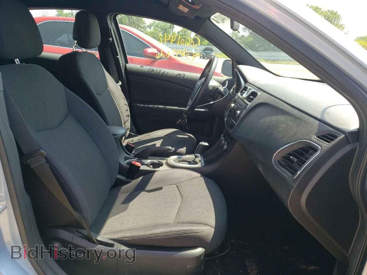 2012 CHRYSLER 200 - VIN: 1C3CCBBG5CN242157 - Фото 5